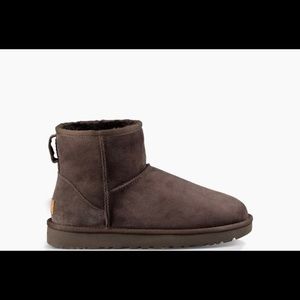Women's
CLASSIC MINI II BOOT